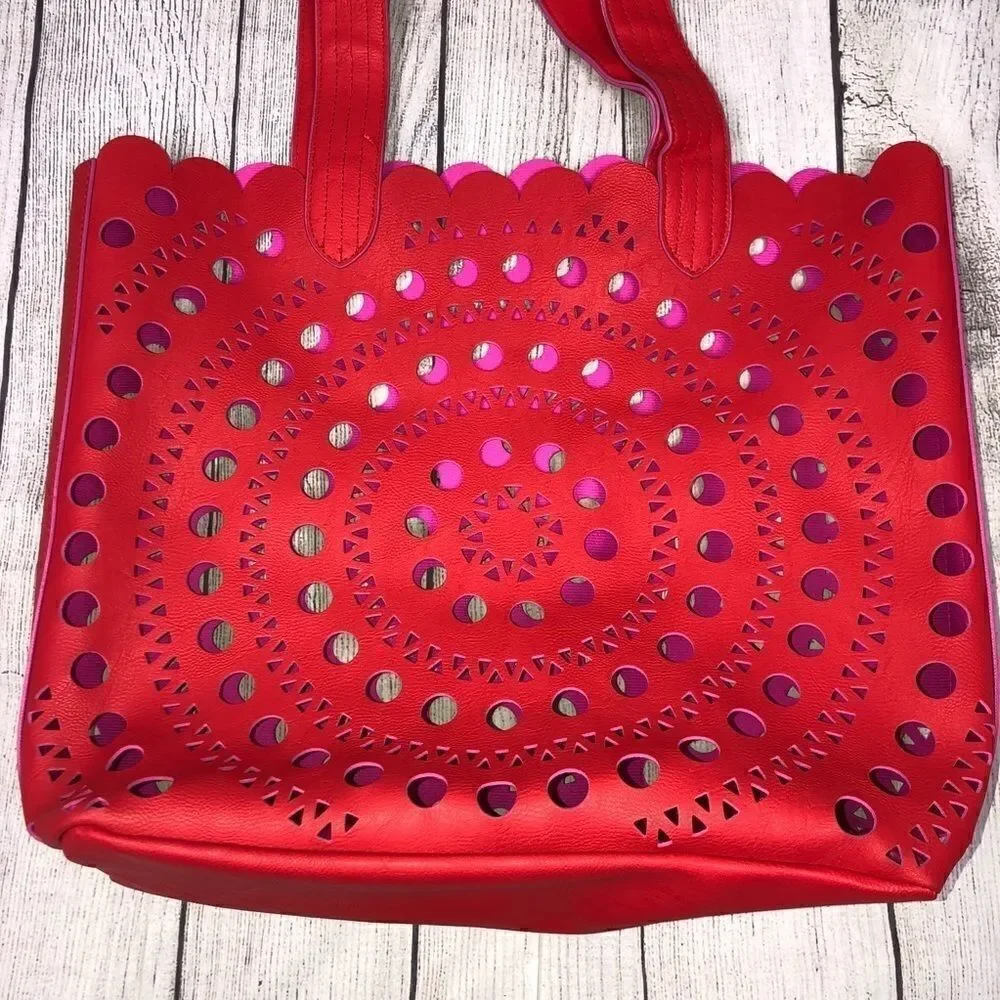 Elizabeth Arden laser cut tote red/purple-pink OS